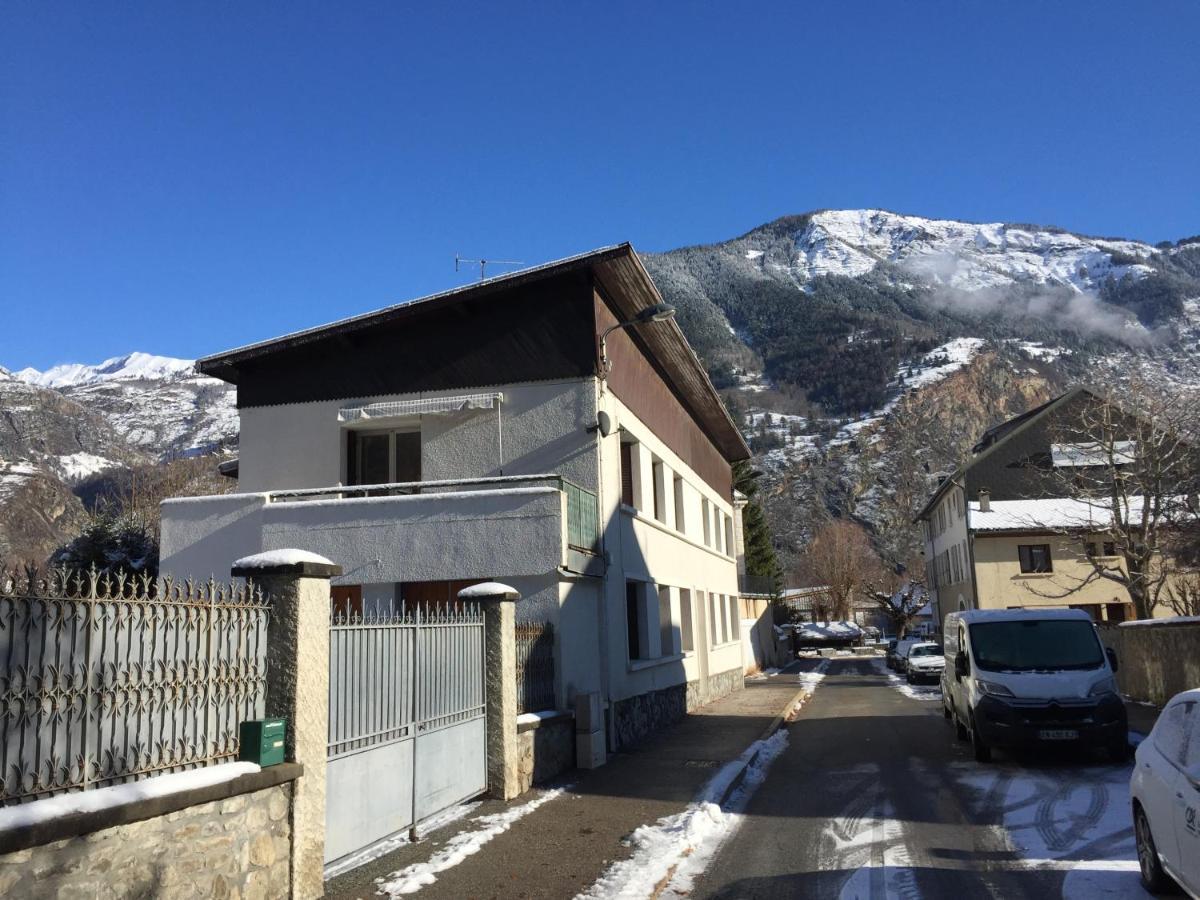 Superbe Appartement A Bourg D'Oisans Avec Terrasse Sud Ле-Бур-д'Уазан Экстерьер фото