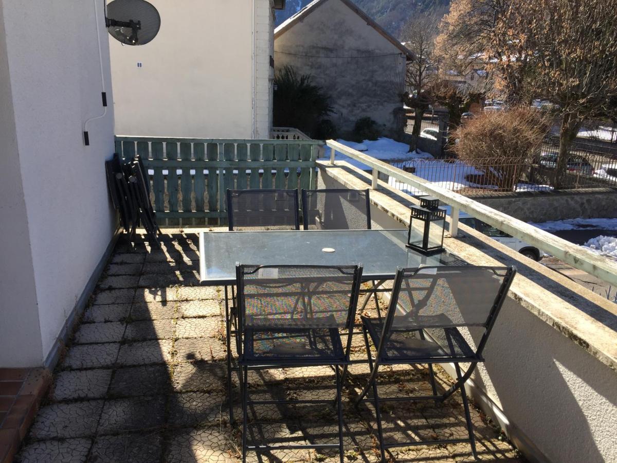 Superbe Appartement A Bourg D'Oisans Avec Terrasse Sud Ле-Бур-д'Уазан Экстерьер фото